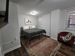 Cozy King Bed Stay at the Historic Inman - 201